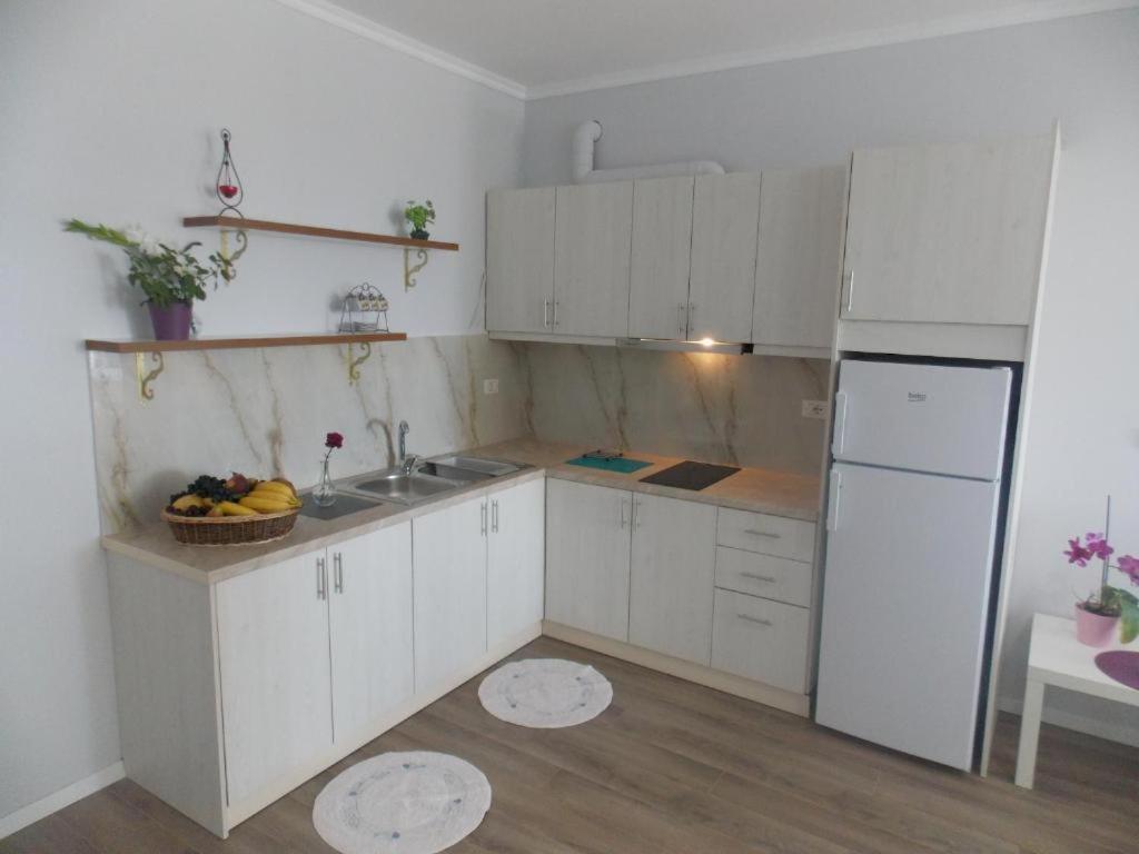 Amarilis Luxury Apartments Σαράντα Εξωτερικό φωτογραφία